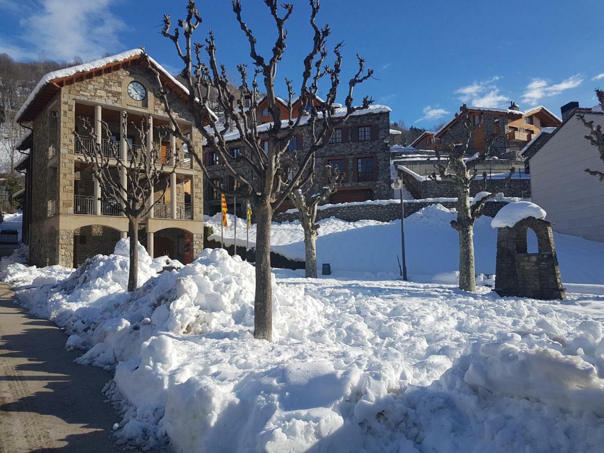 Apartament Torrent De La Barruda Apartment Vilallonga de Ter Luaran gambar